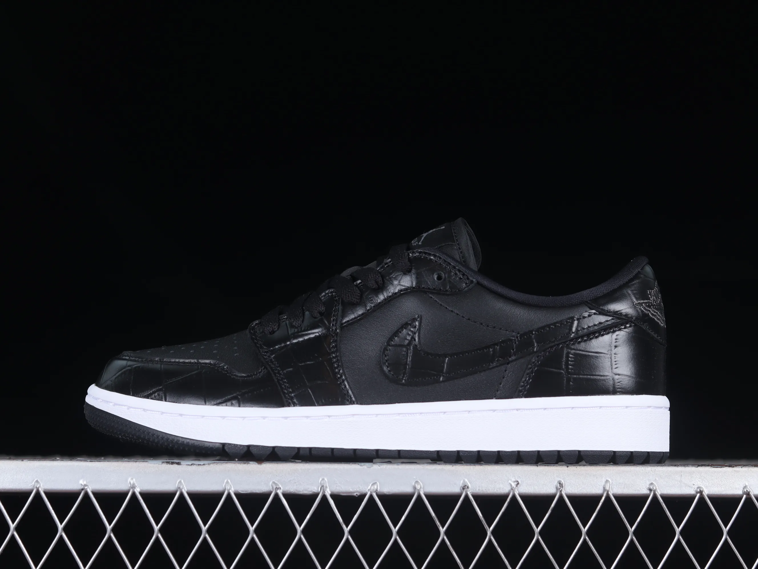 All categories Air Jordan Jordan series basketball shoes Air Jordan 1 Low G version pure original Air Jordan 1 Low Golf "Black Snake Pattern" AJ1 Joe 1 new golf version black snake pattern DD9315-003